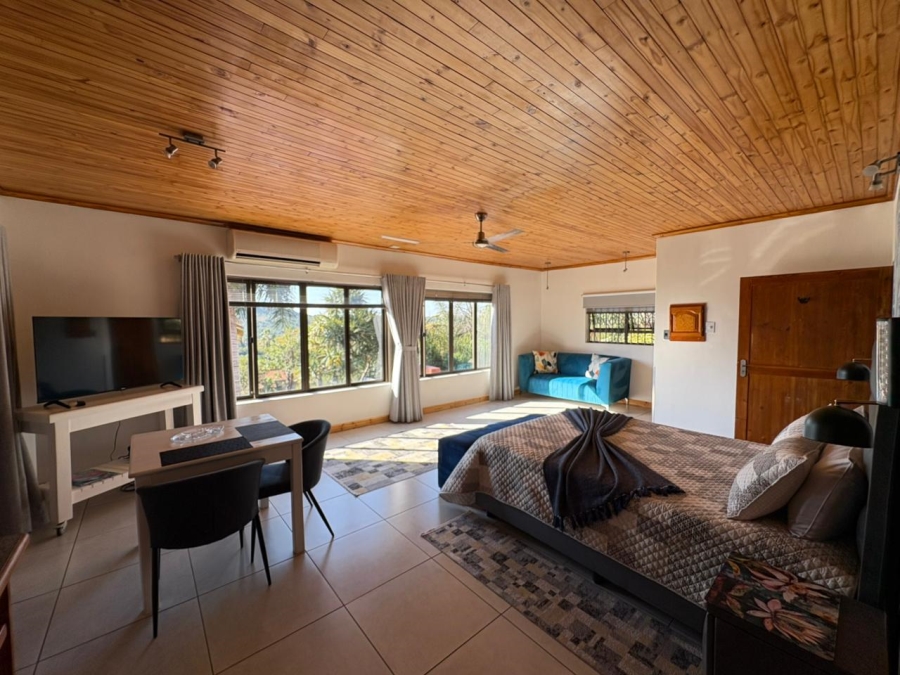 5 Bedroom Property for Sale in Safari Gardens North West